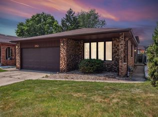 282 Escanaba Ave, Calumet City, IL