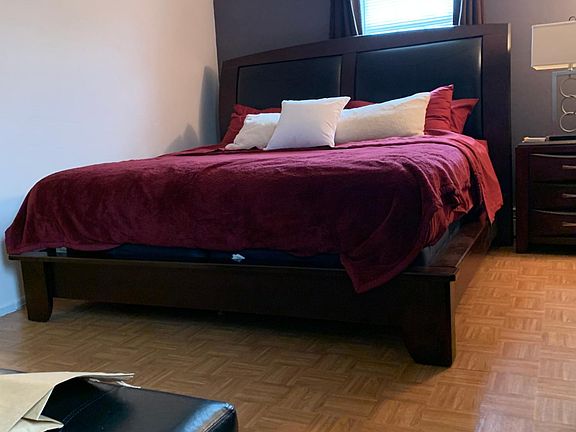 Big BR Can Fit a King W/ Tons of Room plus 2 Closets