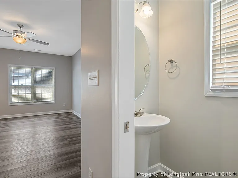 395 Hicks Ave — Photo 7