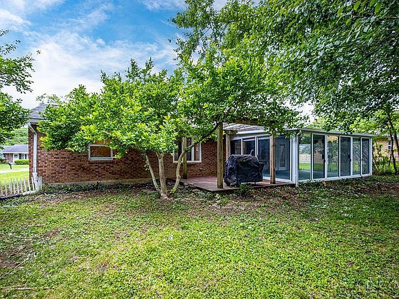 2nd image of 6026 Vereker Dr
