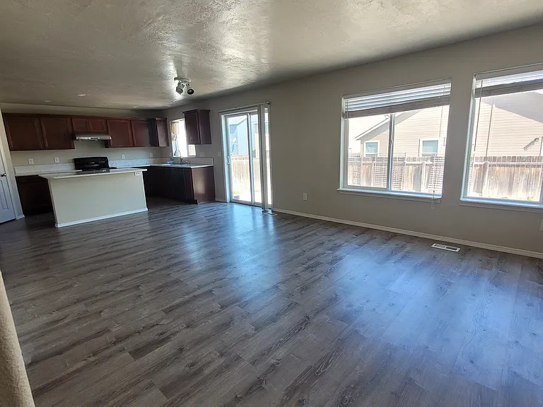 2556 E Copper Point — Photo 15