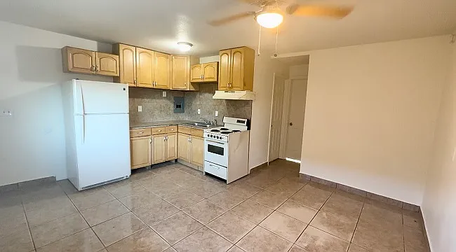 834 S 9th Ave — Photo 3