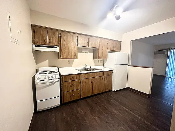 1 bed, 700 sqft, $1,075 — Photo 4