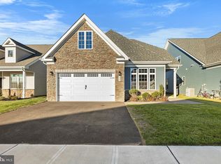 22 Samjan Cir, Hightstown, NJ 08520