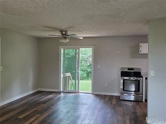 3rd image of 22040 Harlan Ln