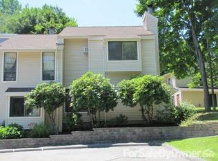 16 Woodland Trl, Carmel, NY 10512