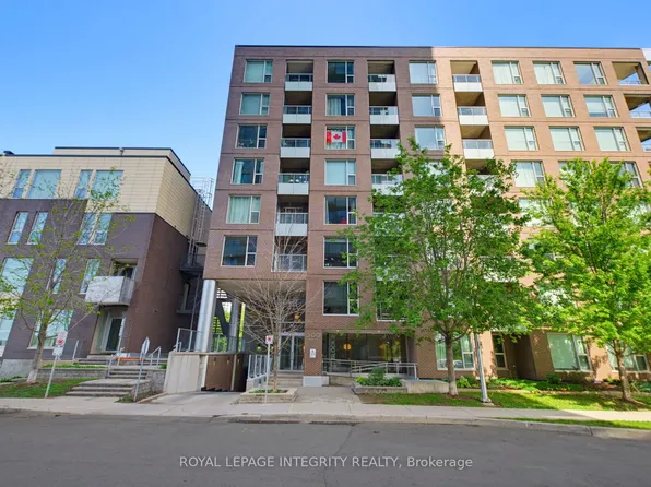 300 Lett St #328, Ottawa, ON K1R 0B8