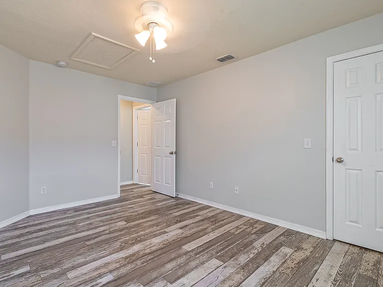 1210 Bassano Way — Photo 7