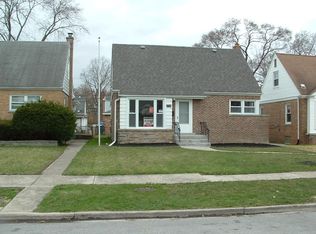 1574 Kenilworth Dr, Calumet City, IL 60409
