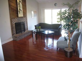 307 Morningside Dr APT B, Bloomingdale, IL 60108