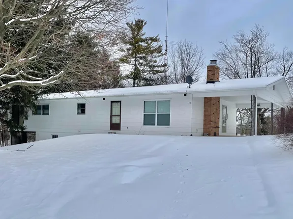 20 Circle Ave, New Holland, OH 43145