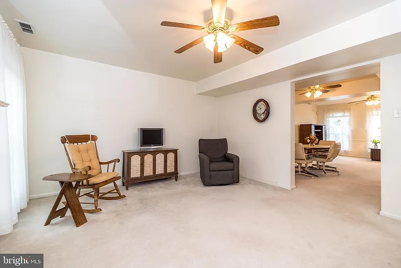 Thumbnail 13