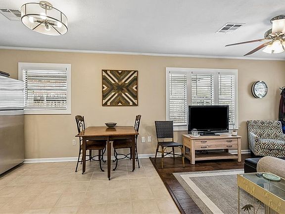 5th image of 409 Gordon Ave