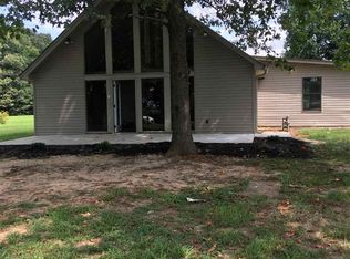 80 White Fern Rd, Beech Bluff, TN 38313