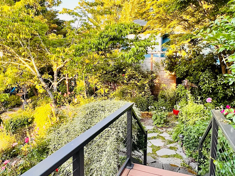 10024 SW 36th Ct — Photo 17