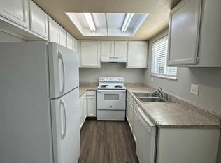 523 4th Ave S APT 4, Kent, WA 98032