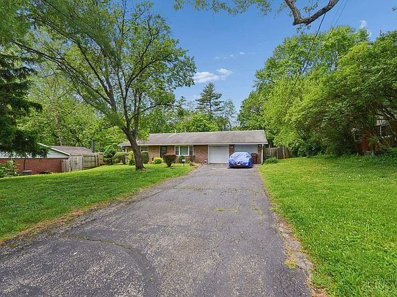 2nd image of 9613 Kosta Dr