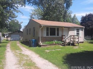 704 Ohio Ave, South Roxana, IL 62087