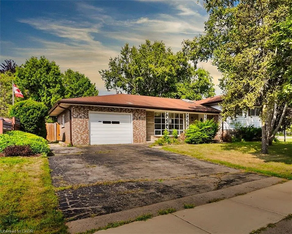 74 Brier Park Rd photo 1