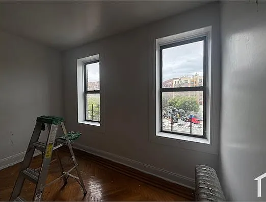 1738 Univ Ave #4K — Photo 9