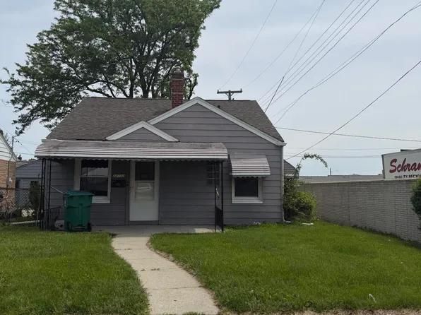 22732 Rosalind Ave, Eastpointe, MI 48021