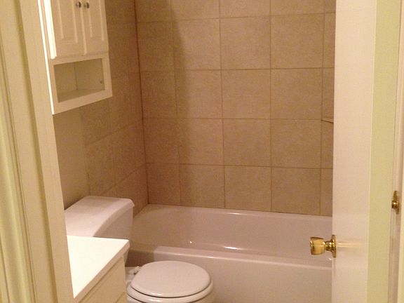 5th image of 16223 Camino Del Sol Dr