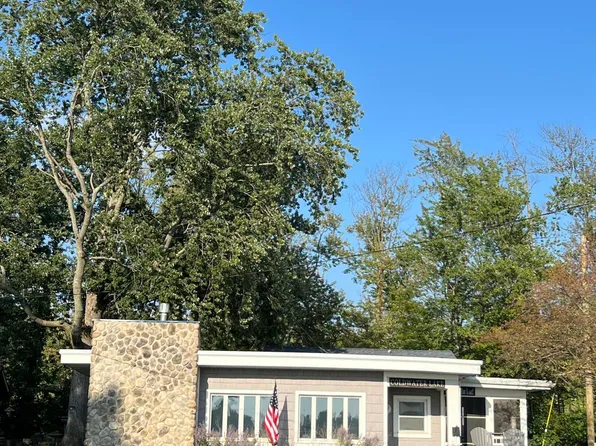 522 Warren Rd, Coldwater, MI 49036