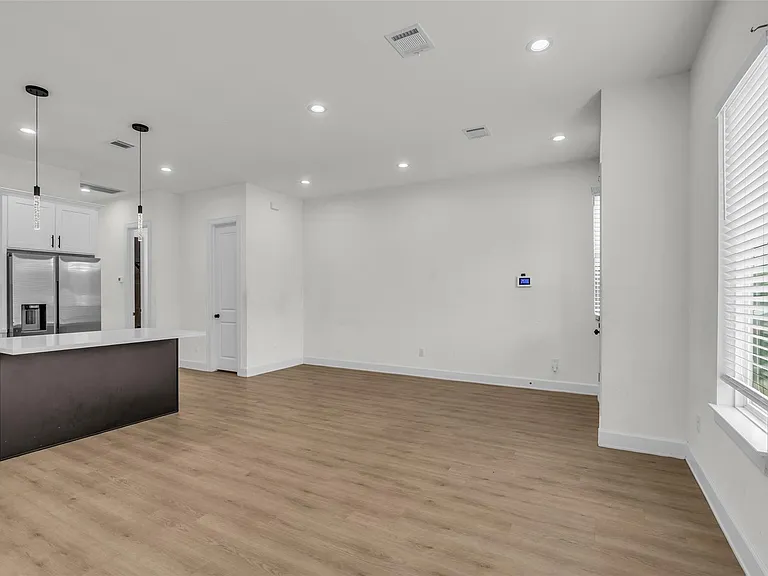 3829 Goodhope St #A — Photo 6