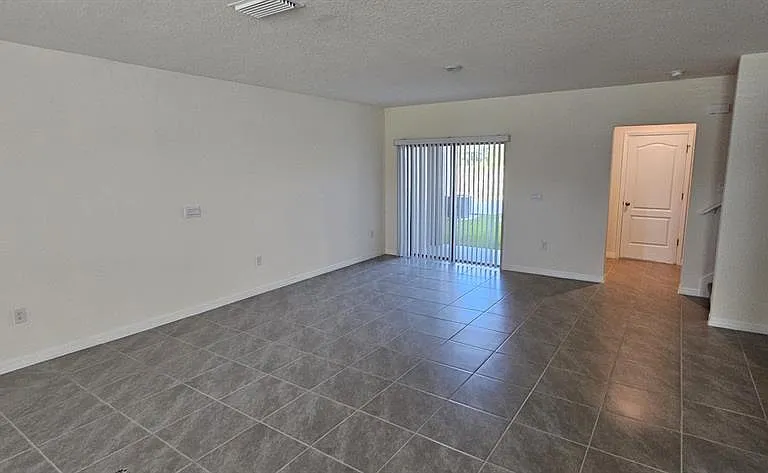 1639 Bitteroot St — Photo 2