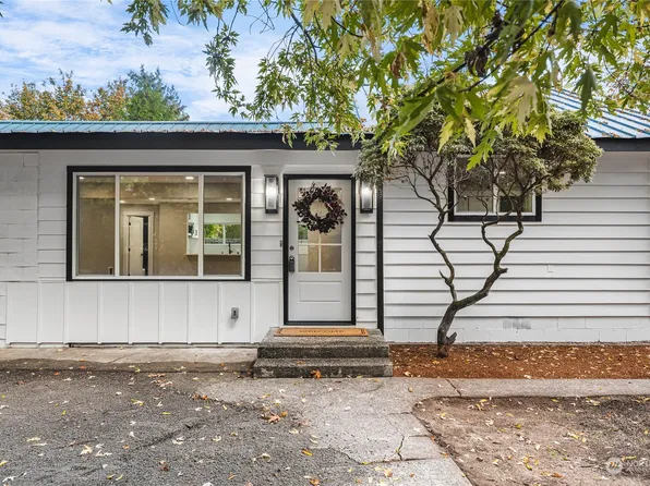 8848 Old Military Road NE, Bremerton, WA 98311