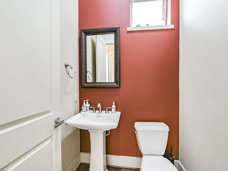 5425 Hidalgo St #A — Photo 24