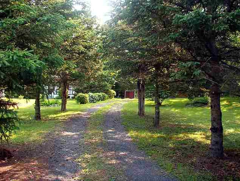 5th image of 48 MOHICAN Drive