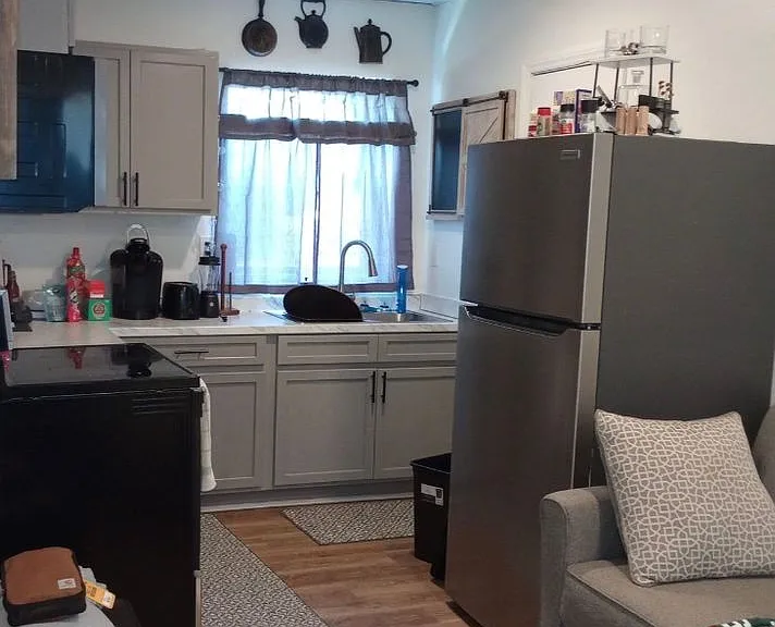 1010 Randolph Ave — Photo 3