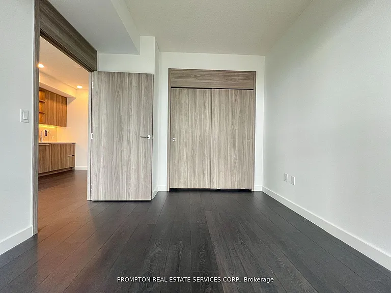 18 Esther Shiner Blvd #1112 — Photo 9