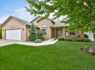 7411 Holly Ln, Yakima, WA