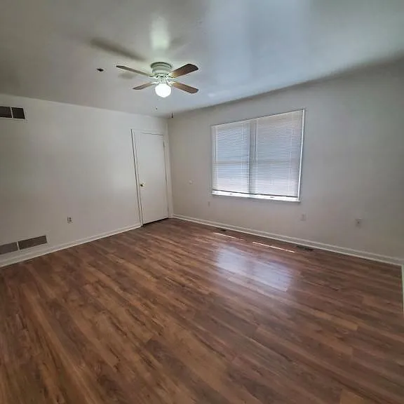 242A Hollingsworth Mnr — Photo 5