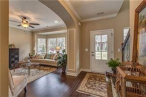 4th image of 809 General Westmoreland Ct