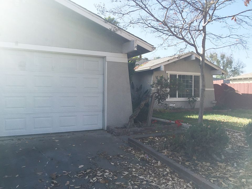 2nd image of 1404 Coffee Villa Dr