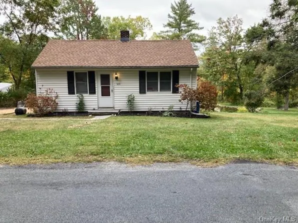 630 Roosa Gap Rd, Bloomingburg, NY 12721