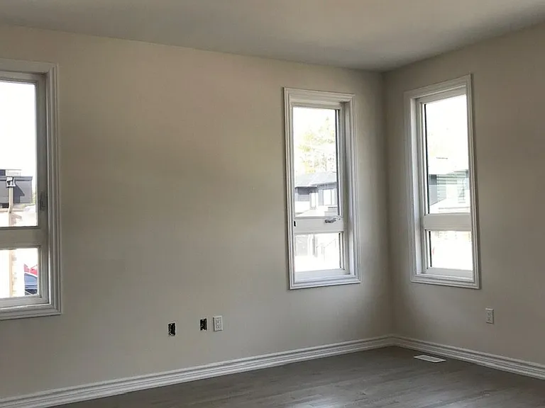 39 Eberhardt Dr — Photo 3