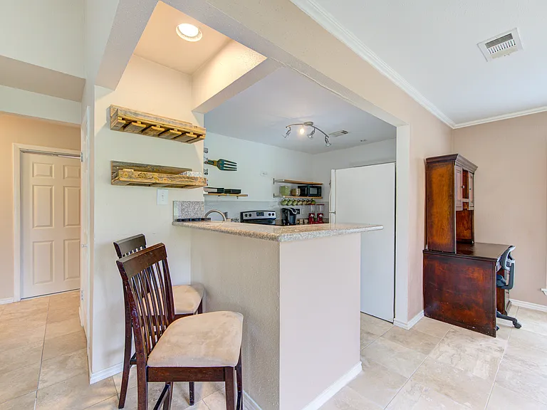 5950 Arncliffe Dr — Photo 20