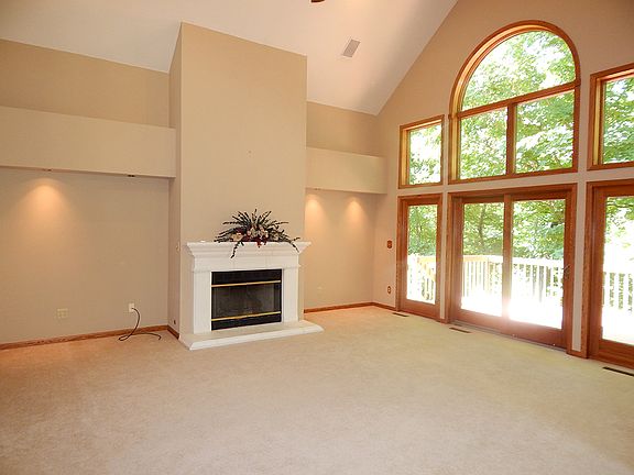5th image of 4889 Summerwind Dr