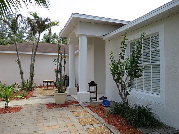 3rd image of 2282 SW Savona Boulevard