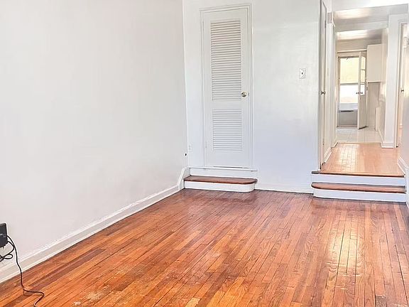4th image of 17202 46th Ave #1