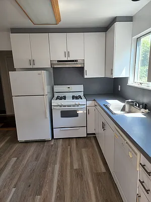 Rented by Astoria Park Realty Group Inc | media 23