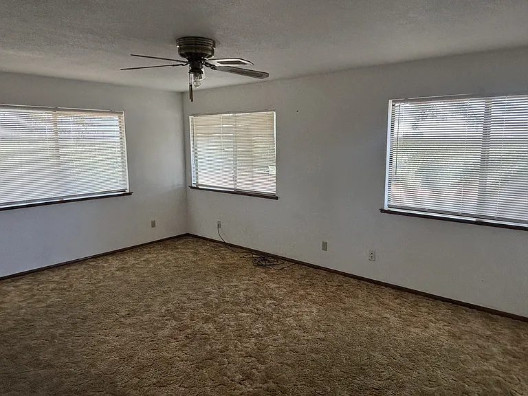 17617 W Belmont Ave — Photo 5