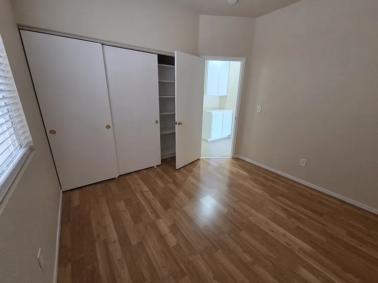 1904 Betsy Ross Dr — Photo 23