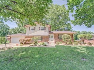 16 Brittany Ln, Belleville, IL