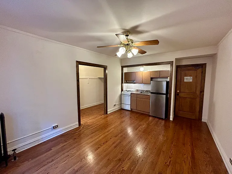 2256 N. Cleveland — Photo 12