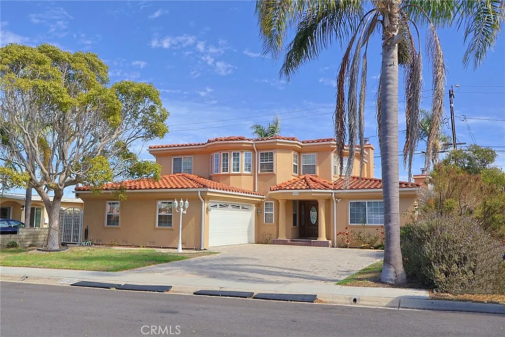 4 bed, 3.5 bath, 3384 sqft, $7,200 — Photo 1